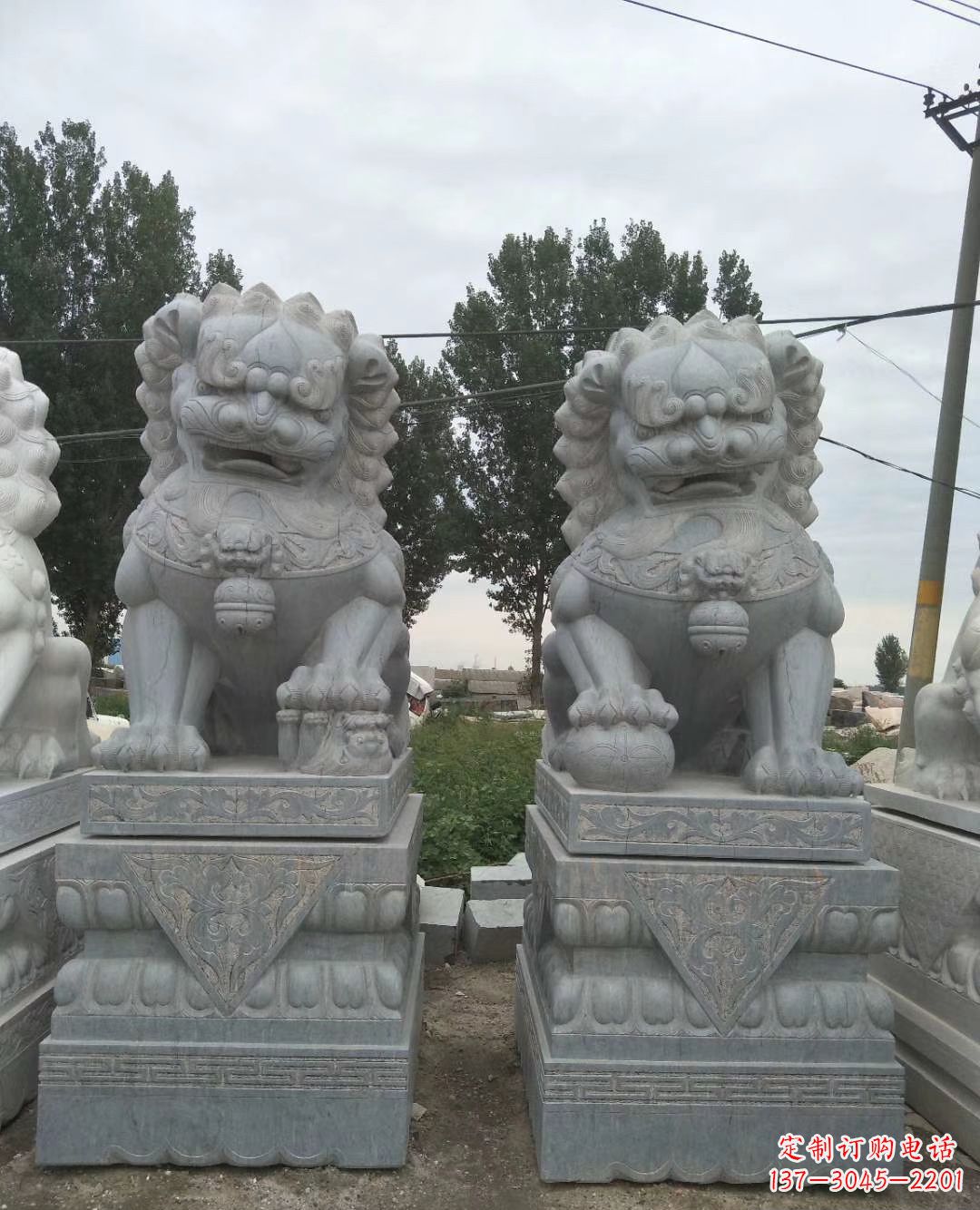 3米高青石狮子