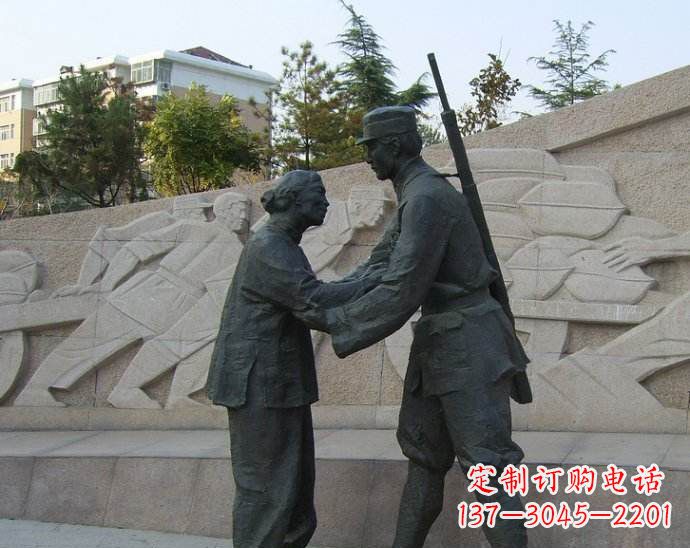 八路军和老奶奶广场人物铜雕