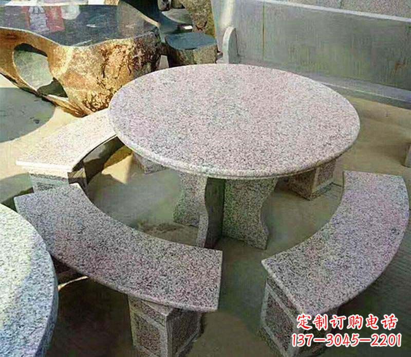 半圆式桌凳大理石雕塑
