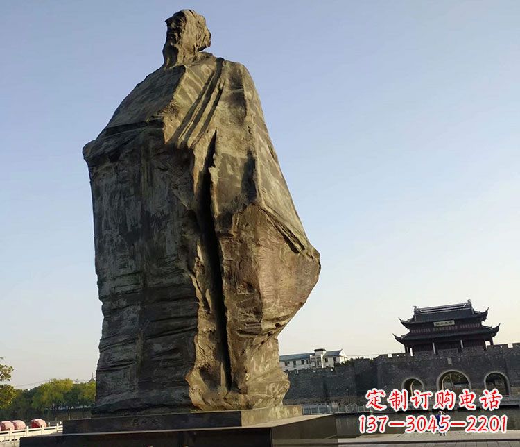 北宋文学家范仲淹石雕