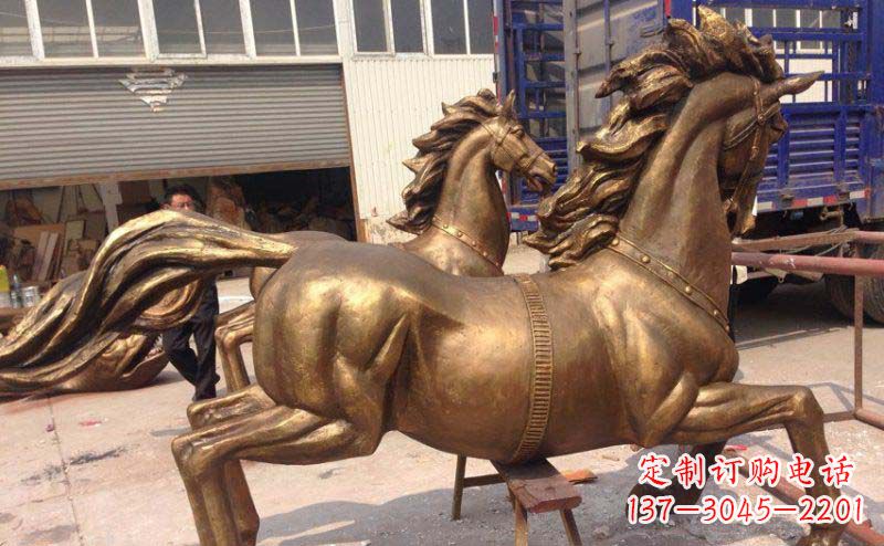 奔马广场铜雕
