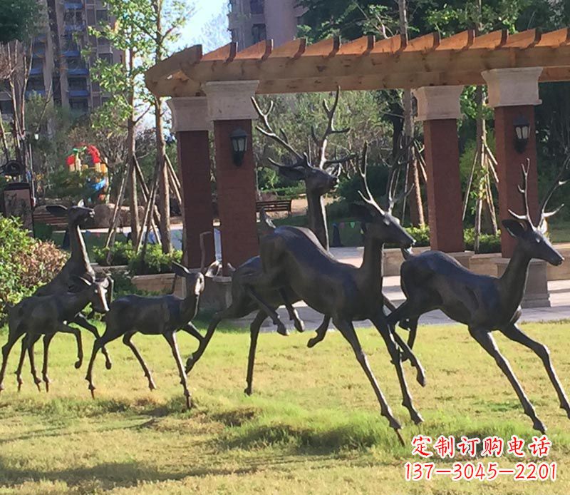奔跑的梅花鹿公园动物铜雕