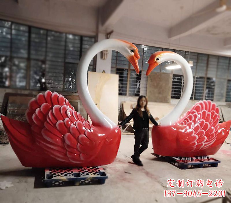 玻璃钢爱心天鹅门商场婚礼美陈景观摆件