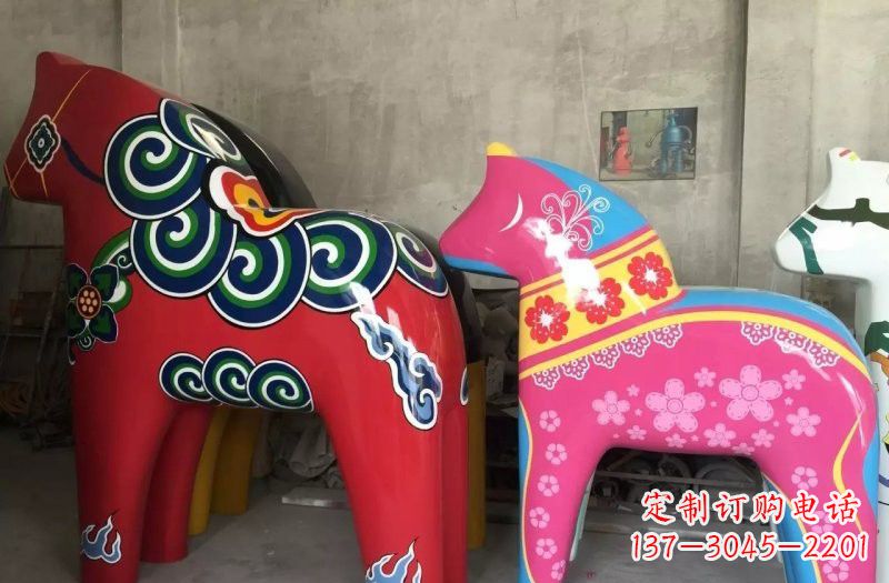 玻璃钢彩绘抽象独角兽