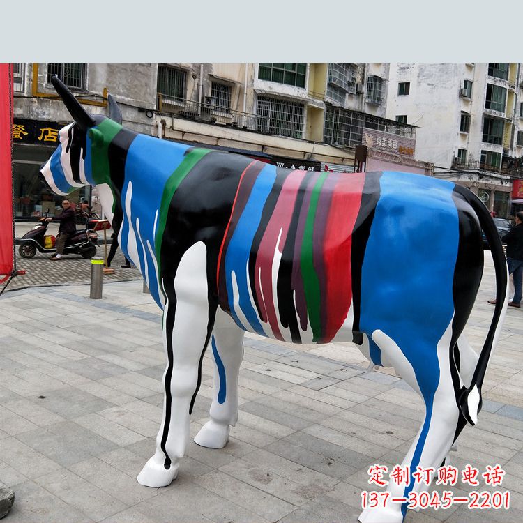 玻璃钢雕塑彩绘卡通牛 (2)