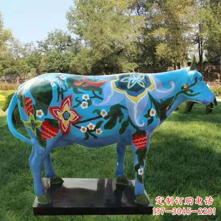玻璃钢雕塑彩绘卡通牛 (5)
