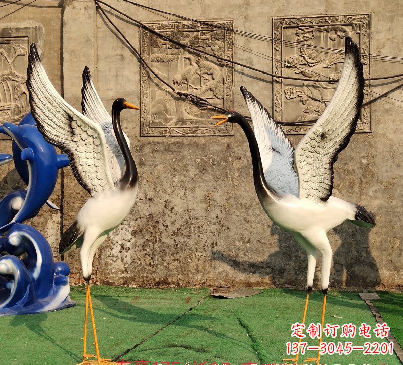 玻璃钢对望仙鹤雕塑