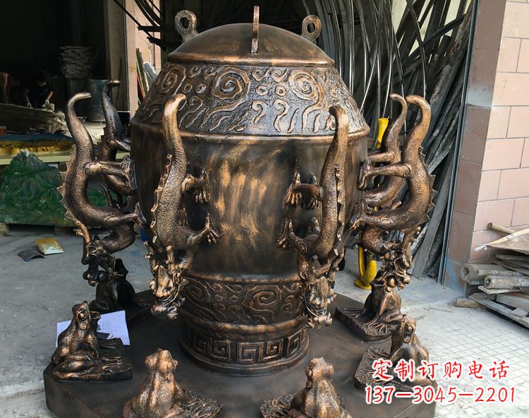 玻璃钢仿铜地动仪,中国古代仪器景观雕塑摆件