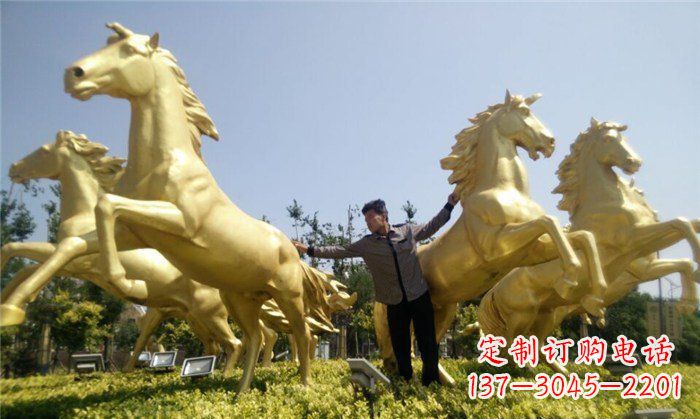 玻璃钢仿铜马广场景观雕塑