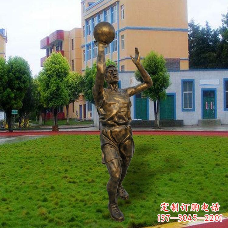 玻璃钢仿铜人物打篮球雕塑