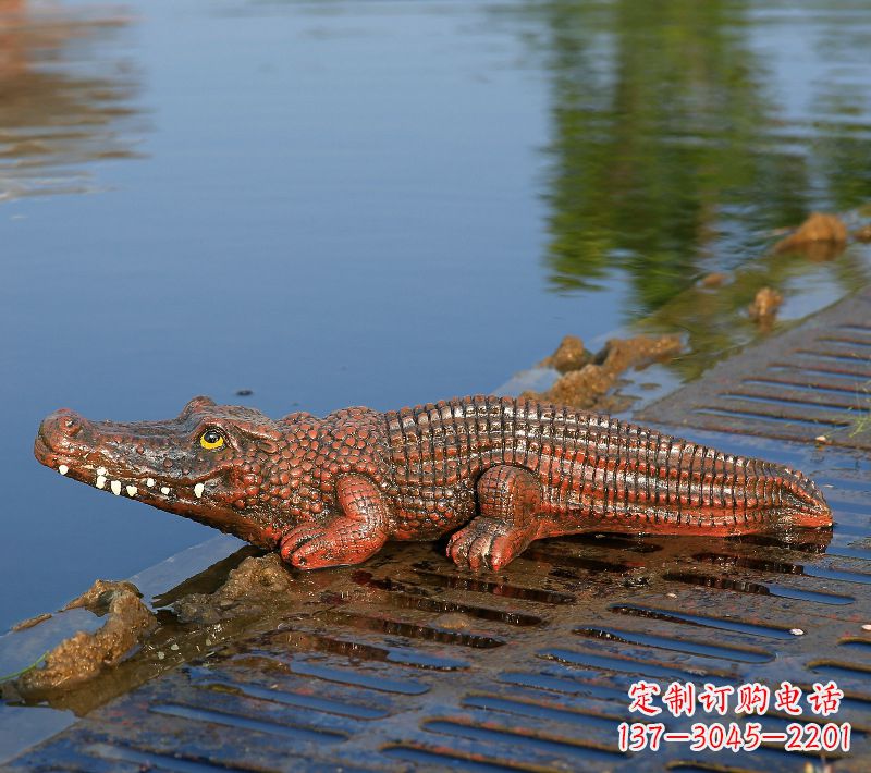 玻璃钢仿真鳄鱼园林水景景观动物雕塑