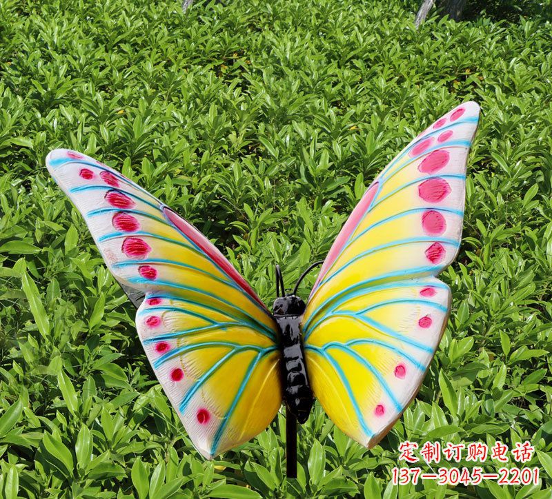 玻璃钢仿真蝴蝶插件,公园草丛昆虫雕塑