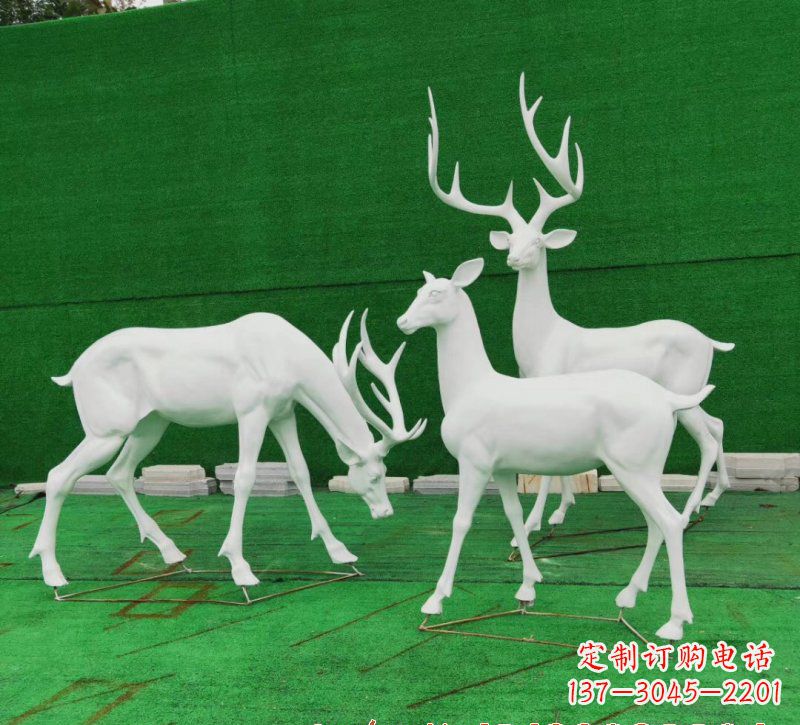 玻璃钢仿真鹿群雕塑