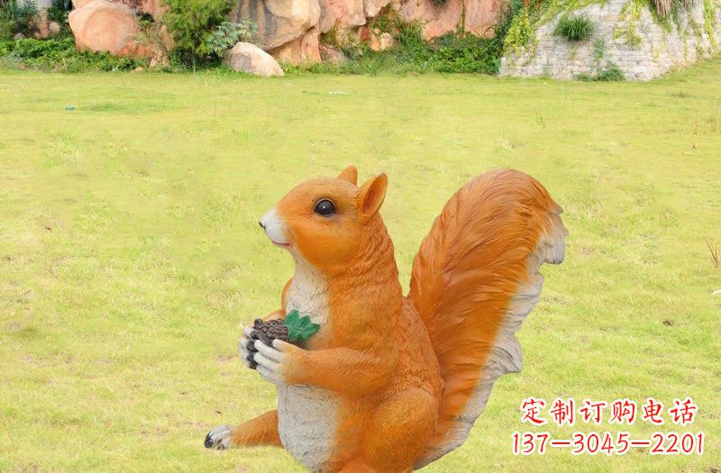 玻璃钢仿真松鼠
