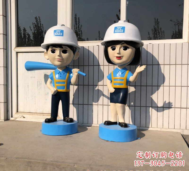玻璃钢卡通交警雕塑
