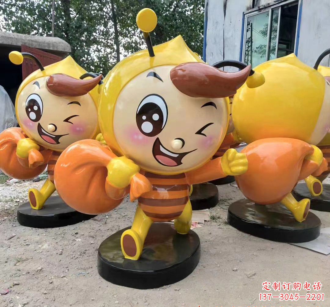 玻璃钢卡通蜜蜂雕塑 (2)