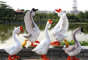 玻璃钢大白鹅雕塑令公园园林水景更加美丽