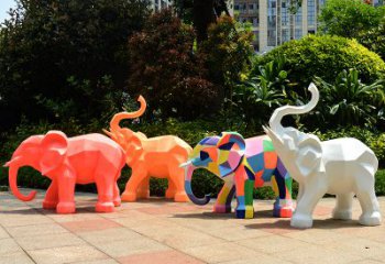 金色大象雕塑活跃的商场游乐场