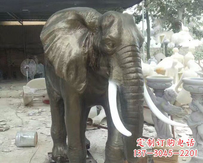 玻璃钢大象雕塑——一座非凡的雕塑 玻璃钢大象雕塑——一座非凡的雕塑