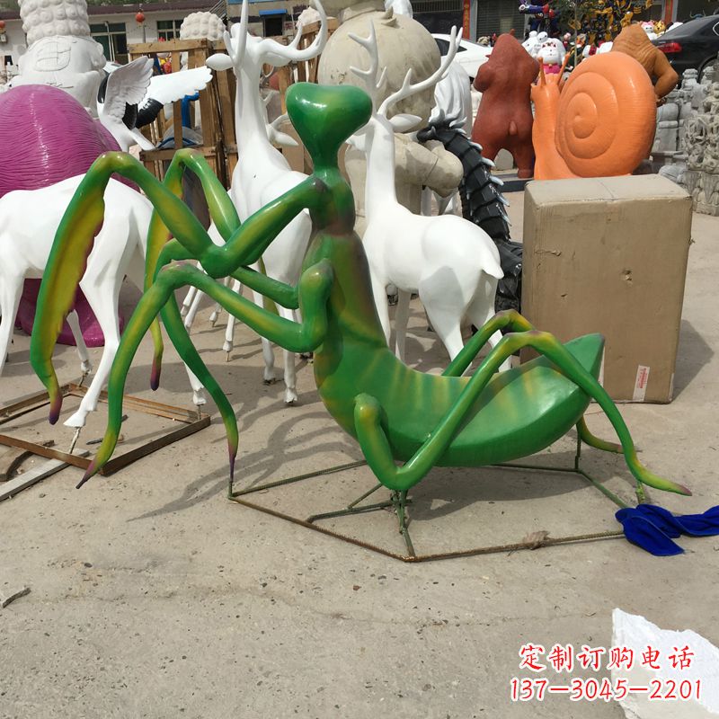 玻璃钢螳螂——把自然之美带入室内 玻璃钢螳螂——把自然之美带入室内
