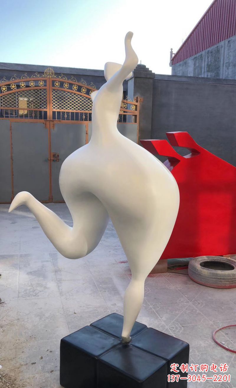 玻璃钢跳舞人物雕塑