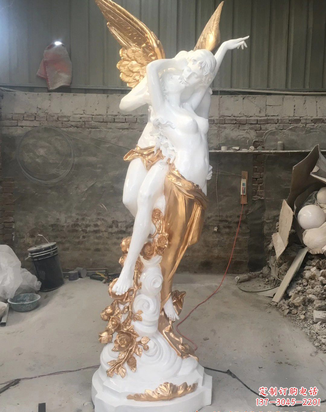 玻璃钢西方爱神雕塑