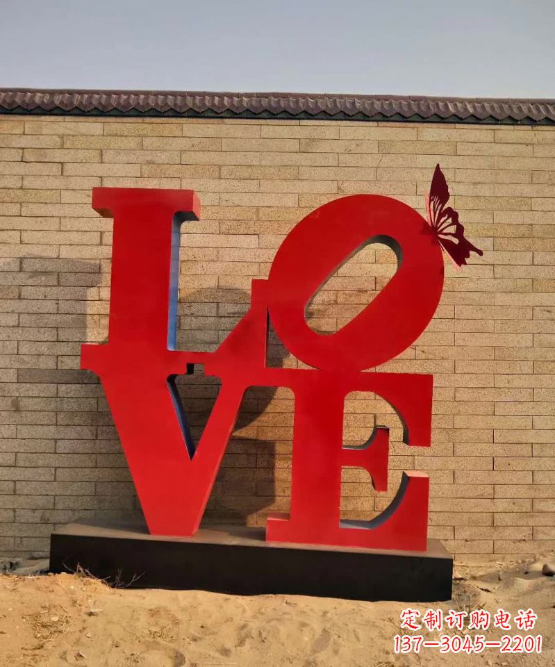 不锈钢LOVE景观雕塑11