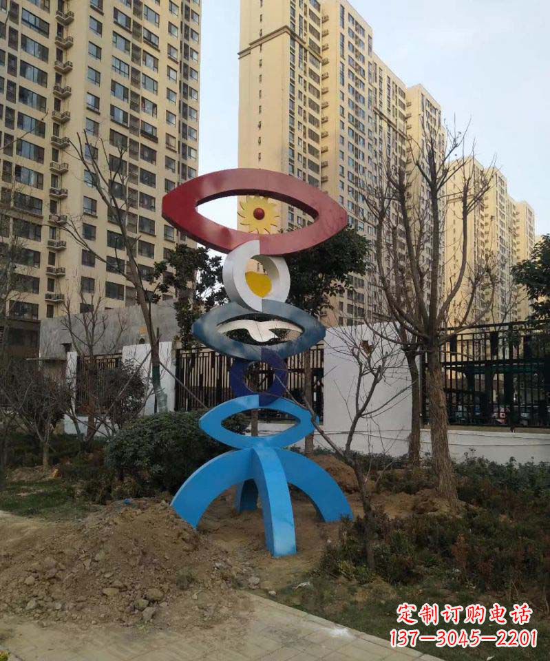 不锈钢别墅彩色抽象雕塑