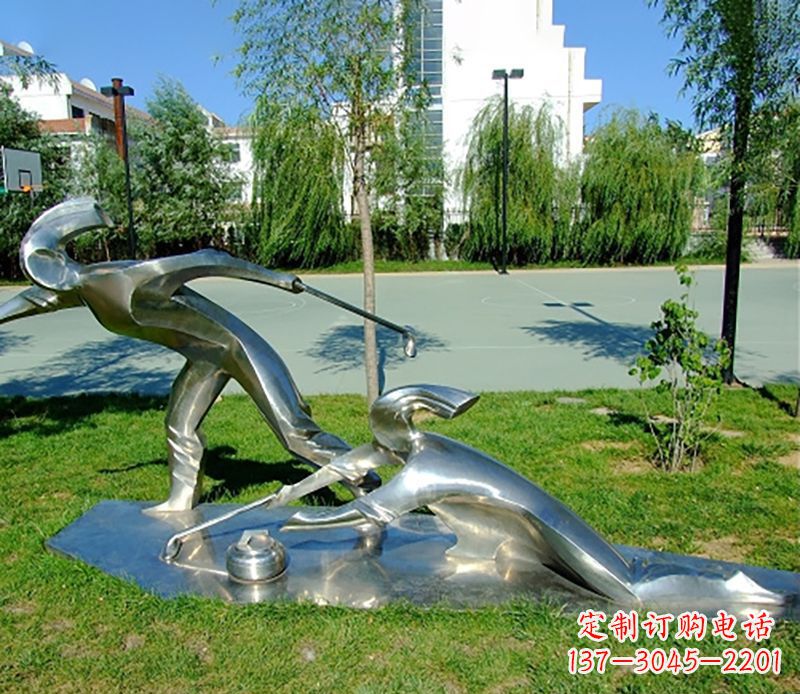 不锈钢冰壶雕塑 (2)