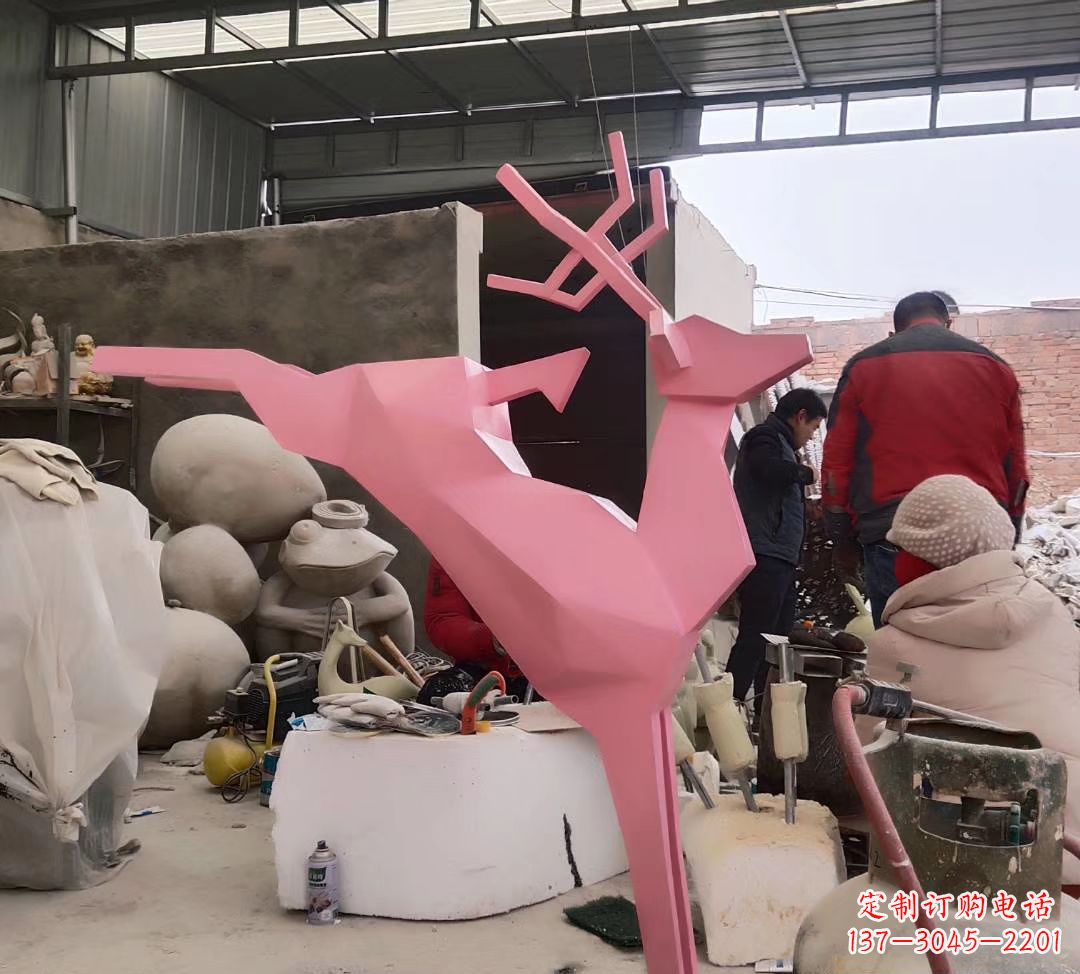 不锈钢彩绘小鹿雕塑