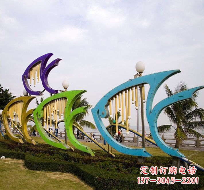 不锈钢彩色抽象鱼群雕塑