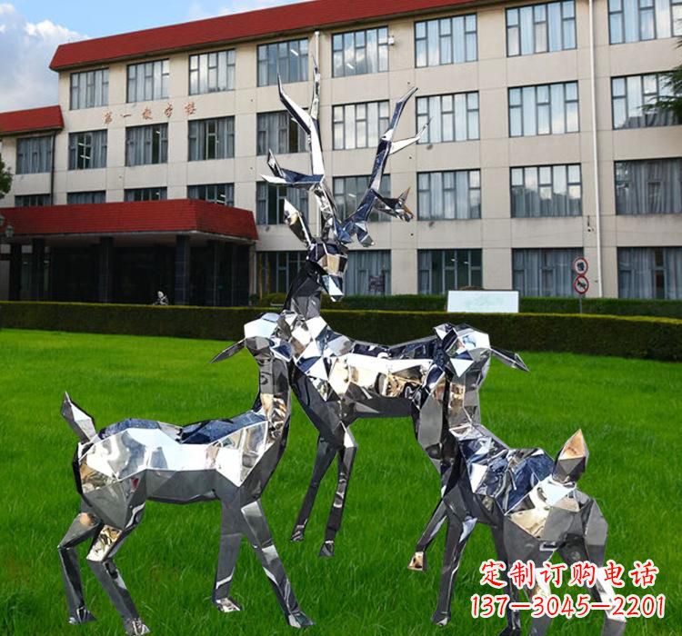 不锈钢草坪麋鹿雕塑