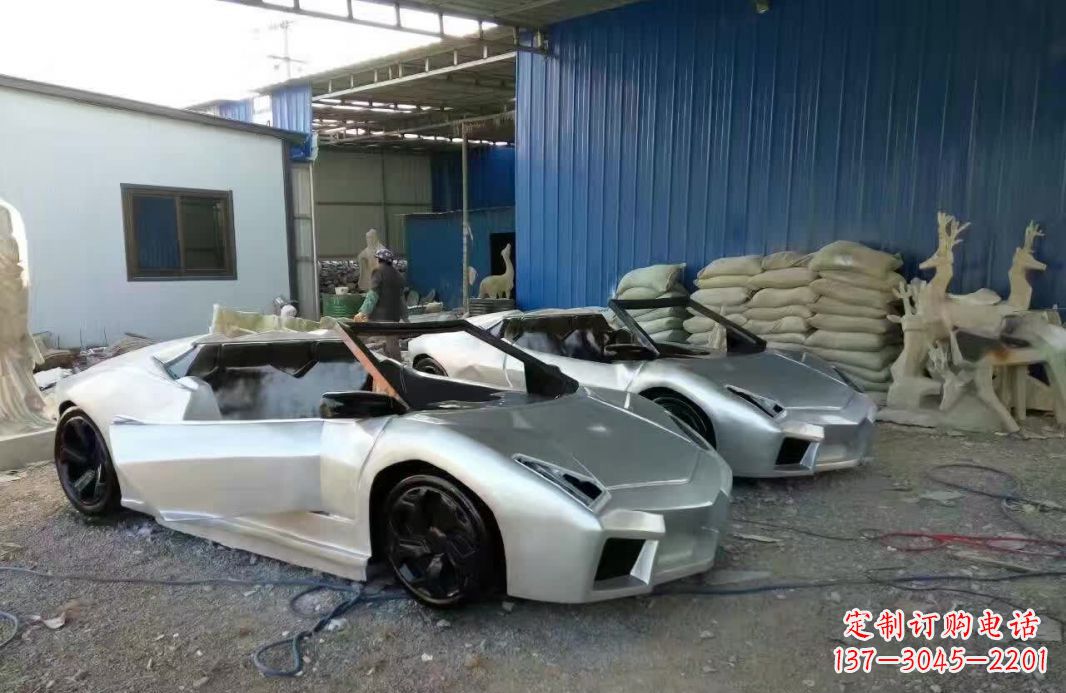 不锈钢车模型雕塑