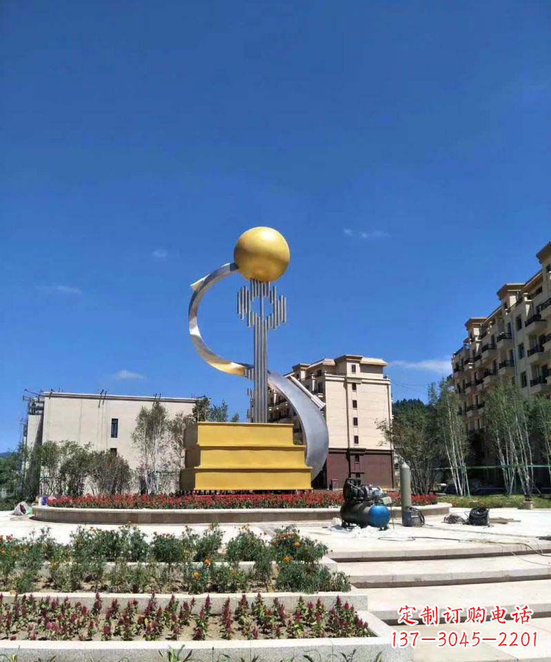 不锈钢成功钥匙雕塑