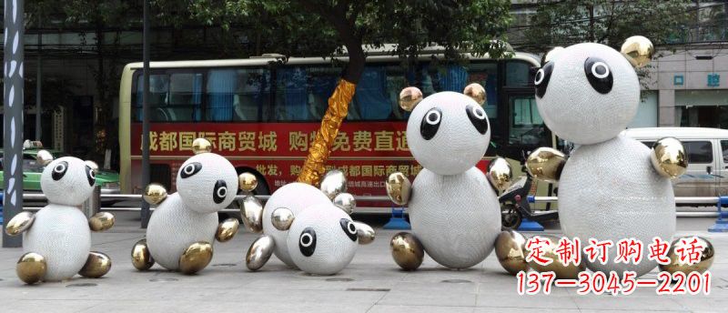 不锈钢熊猫雕塑——传承中国文化精髓 不锈钢熊猫雕塑——传承中国文化精髓