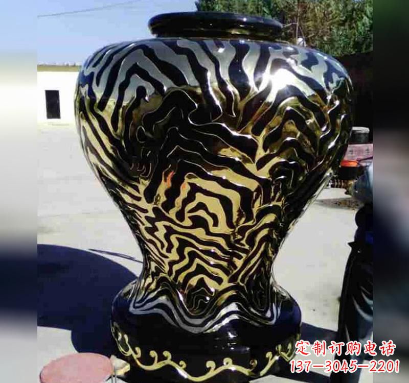 不锈钢城市景观花瓶雕塑