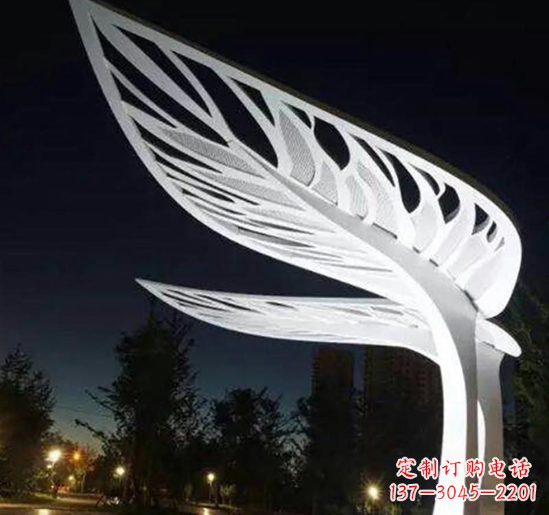 不锈钢树叶雕塑点缀城市景观 不锈钢树叶雕塑点缀城市景观
