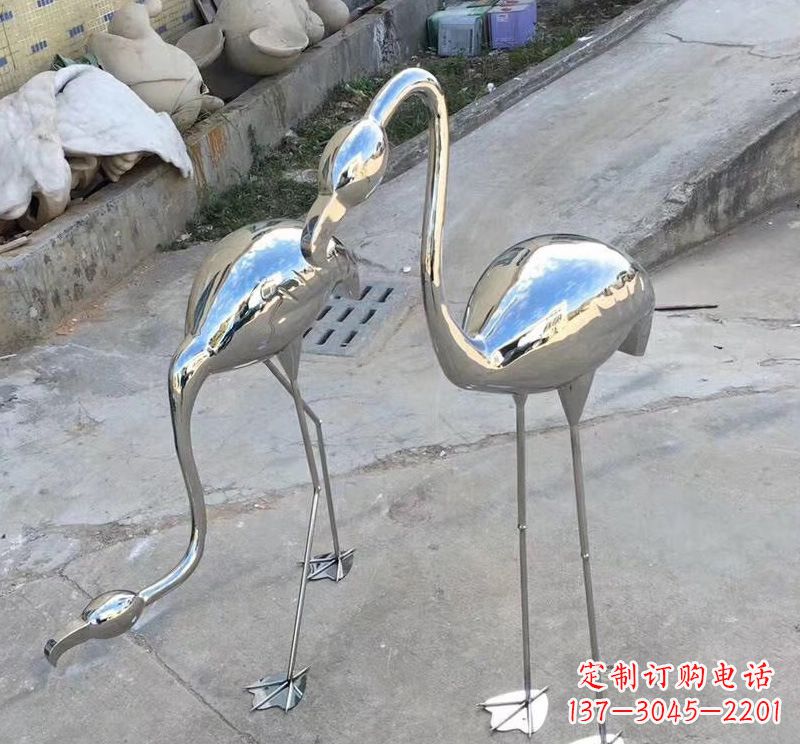 不锈钢抽象动物鹤雕塑