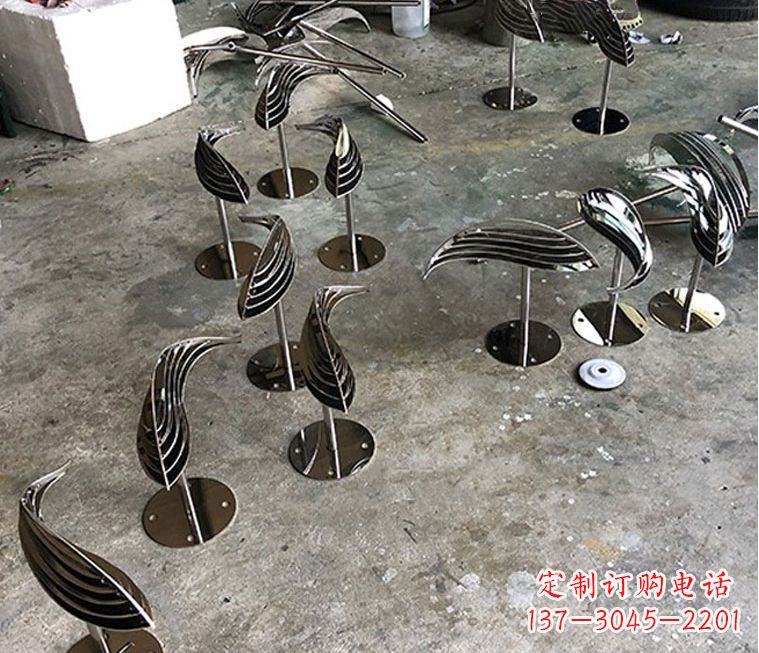 小鱼雕塑 - 不锈钢/抽象/动物/小鱼 小鱼雕塑 - 不锈钢/抽象/动物/小鱼