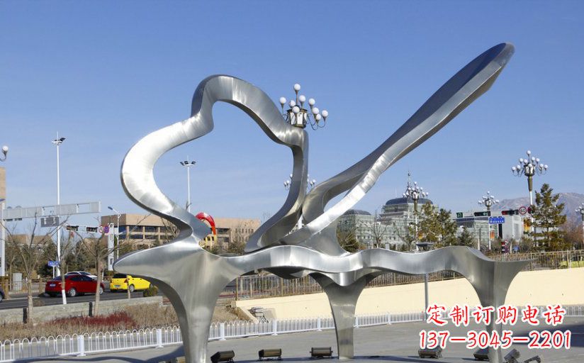 不锈钢抽象钢琴广场雕塑