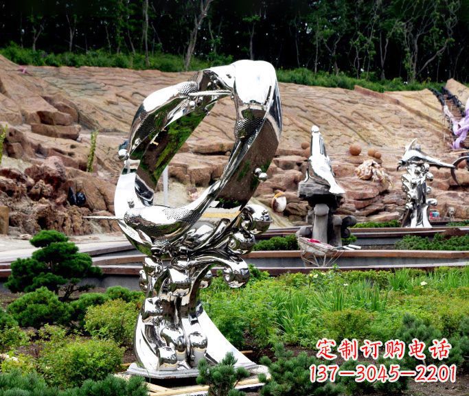 不锈钢海豚雕塑——精致的艺术品 不锈钢海豚雕塑——精致的艺术品