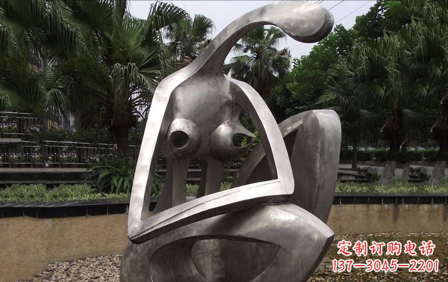 青春靓丽:不锈钢美女人物雕塑 青春靓丽:不锈钢美女人物雕塑