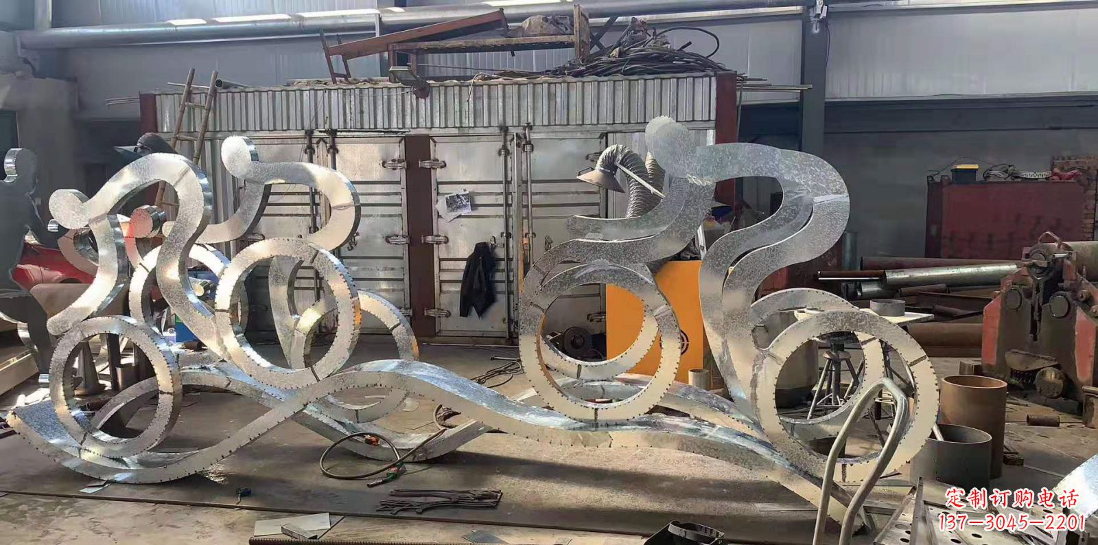 不锈钢抽象人物骑车雕塑广场景观雕塑户外摆件公园景观雕塑
