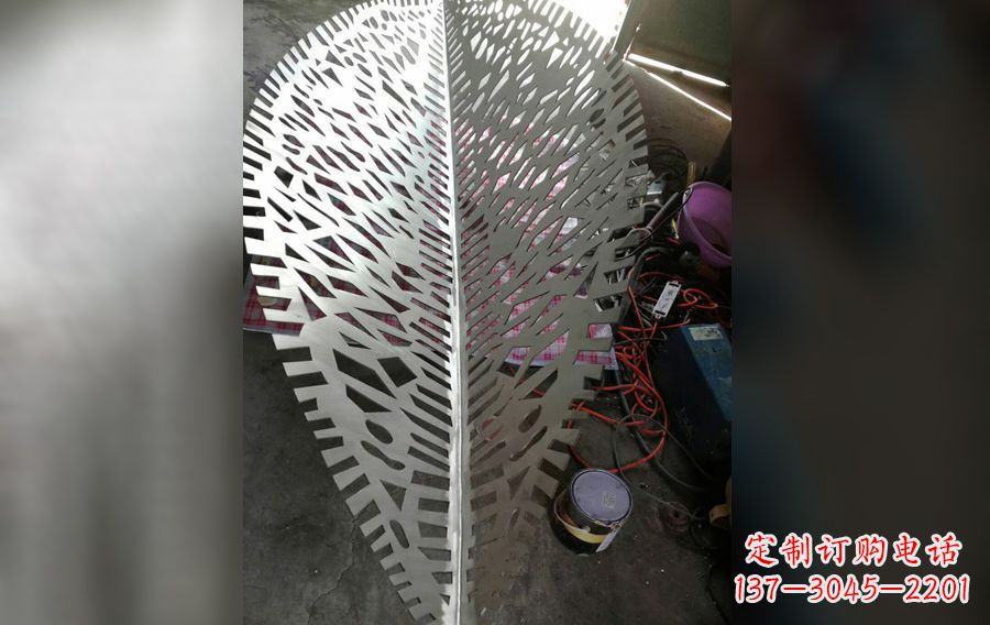 不锈钢抽象树广场景观雕塑