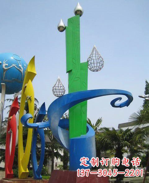 不锈钢抽象水滴和植物雕塑