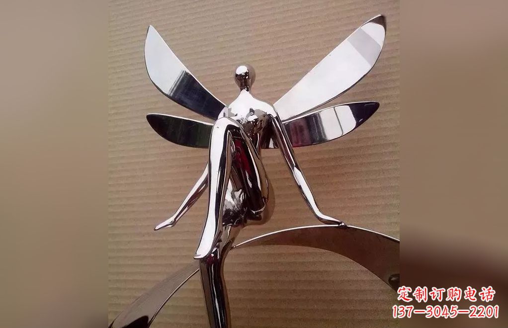 不锈钢抽象天使人物雕塑