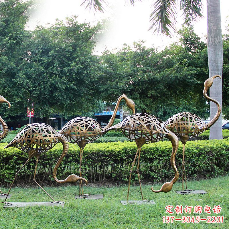 不锈钢仙鹤雕塑摆件美丽的园林装饰 不锈钢仙鹤雕塑摆件美丽的园林装饰