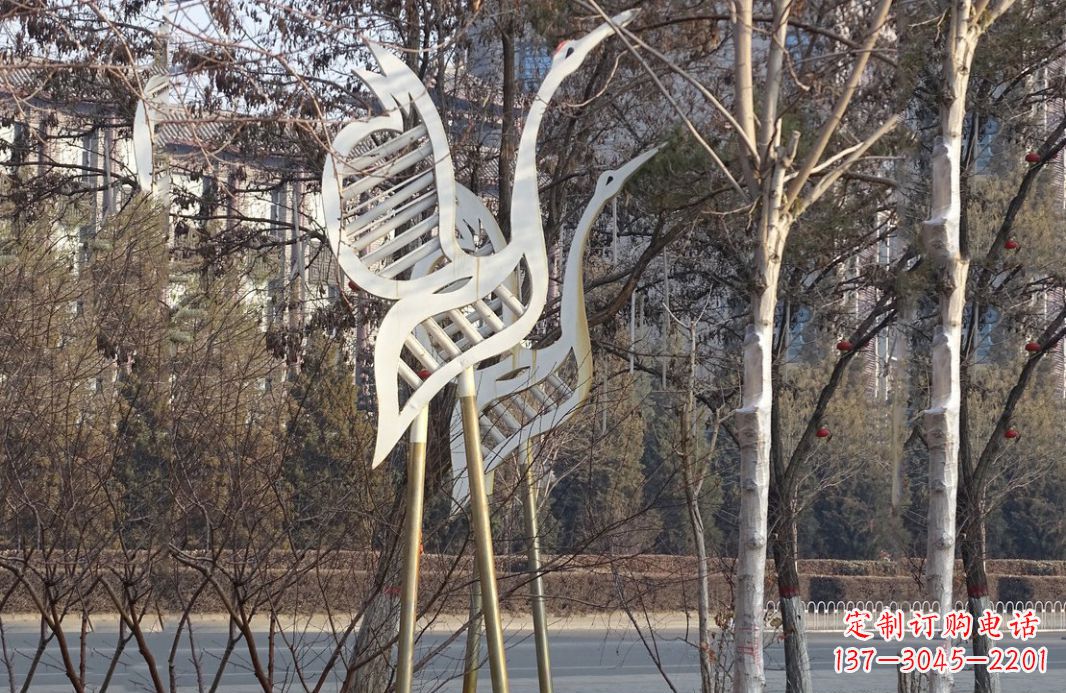 不锈钢抽象仙鹤雕塑 (2)