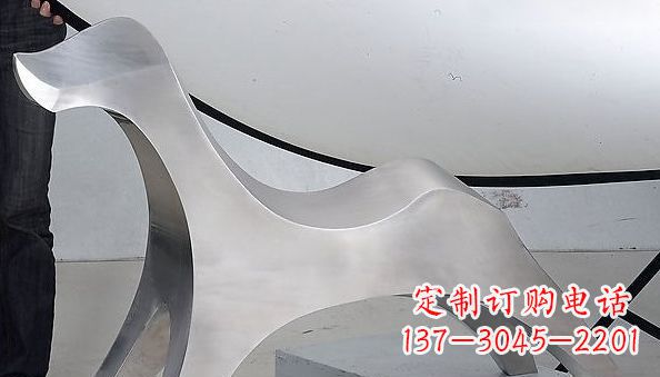不锈钢抽象小狗动物雕塑