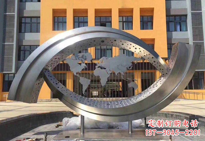 不锈钢抽象眼睛雕塑